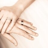 結婚指輪は自分で作れる？自宅で出来る指輪制作テクニック。